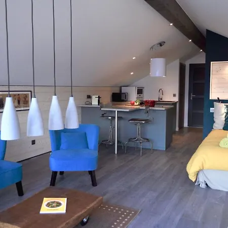 Les O D'annecy 4* 생조리오즈