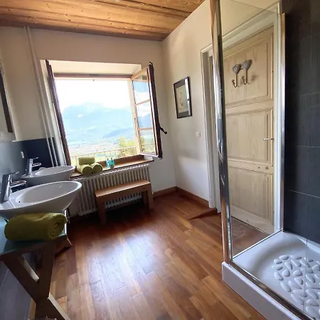 Les ô D'annecy 4*