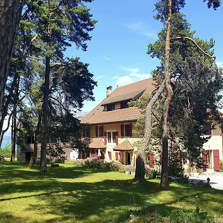 Pensión Les O D'annecy